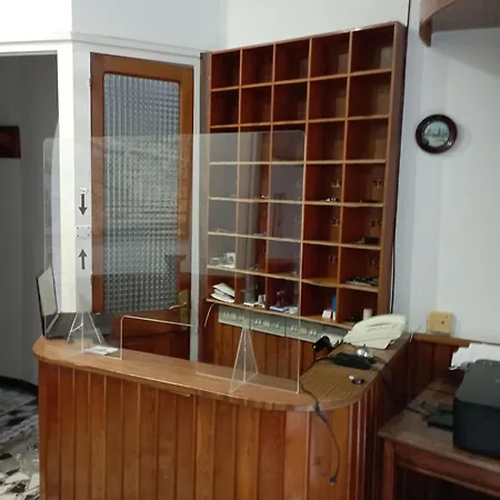 Vendégház In Guest - Cozy Single With Shared Bathroom