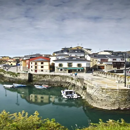 In Guest - Cozy Single With Shared Bathroom * Luarca