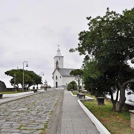 In Guest - Cozy Single With Shared Bathroom * Luarca